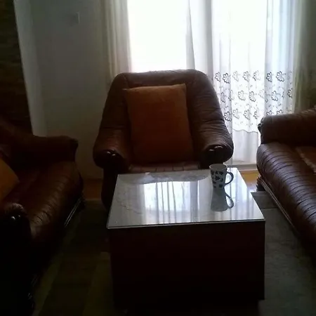 Stan U Bejrutki * Mostar